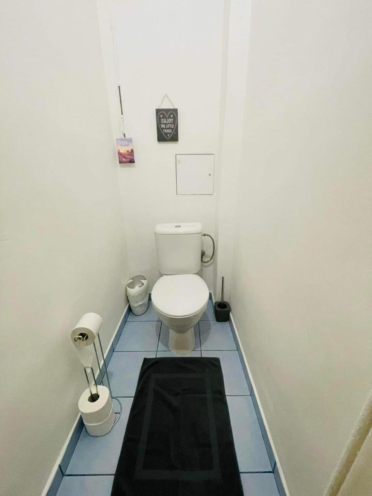 Lovely 2Bdr In Center, Wifi & Self-Check In Bratislava Exterior photo